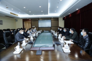 桐乡市委副书记、市长于会游到玉祥集团领导疫情防控工作