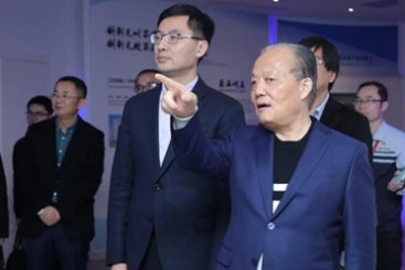 桐乡市委书记齐力春节调研玉祥集团